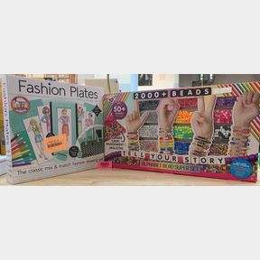 FASHION PLATES DELUXE DESIGN SET & TELL YOUR STORY ALPHABET BEADS SET
