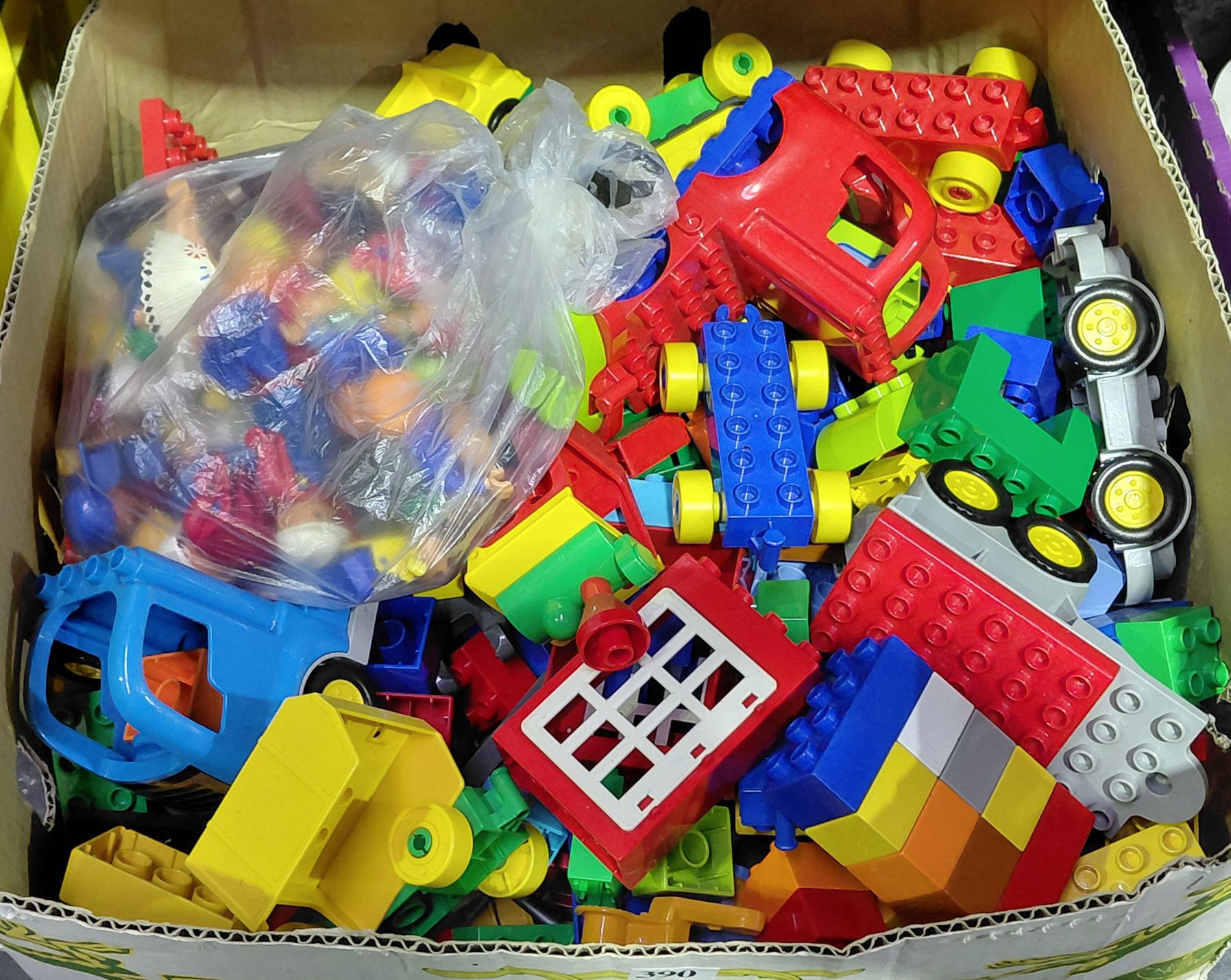 390 · DUPLO
