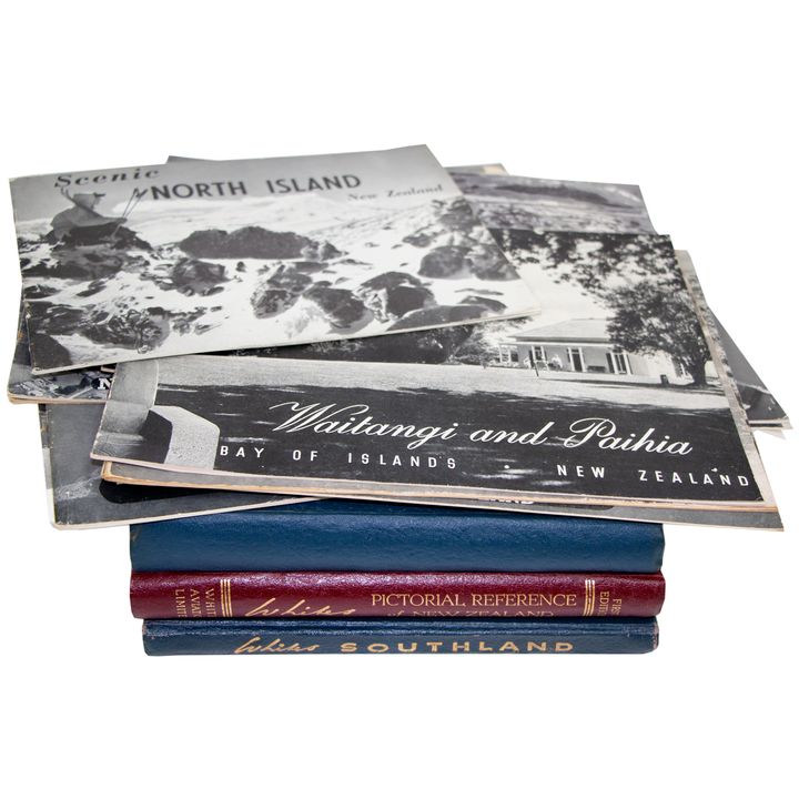 WHITE LEO [3 volumes & 12 booklets], Whites Pictorial Reference of New Zealand.