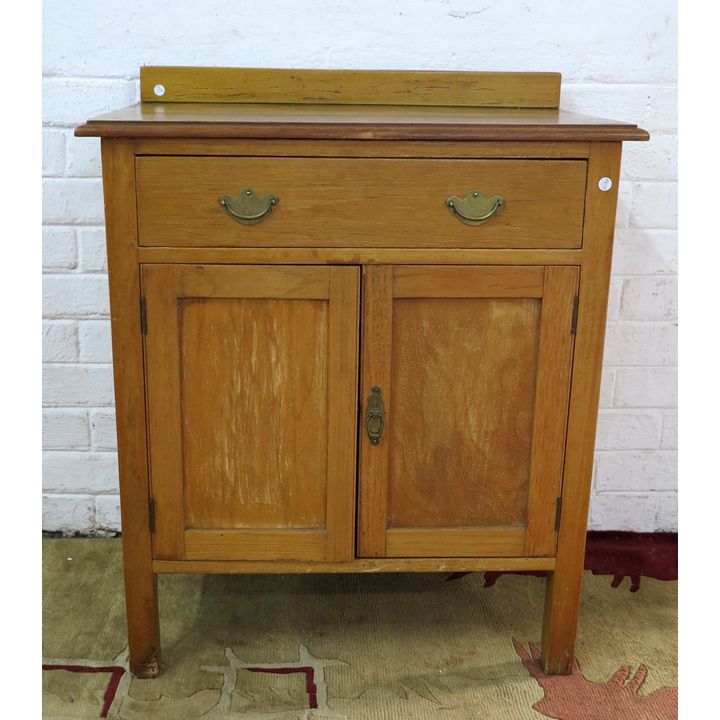 OAK SIDE CABINET