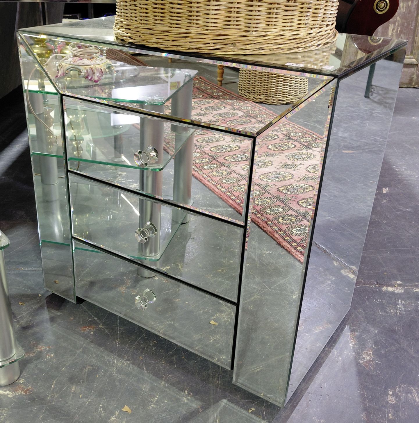 327 · MODERN BEDISDE CHEST