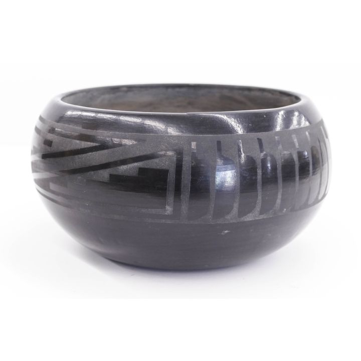 Marie & Santana Blackware Feather Bowl- professionally restored- 4x8''