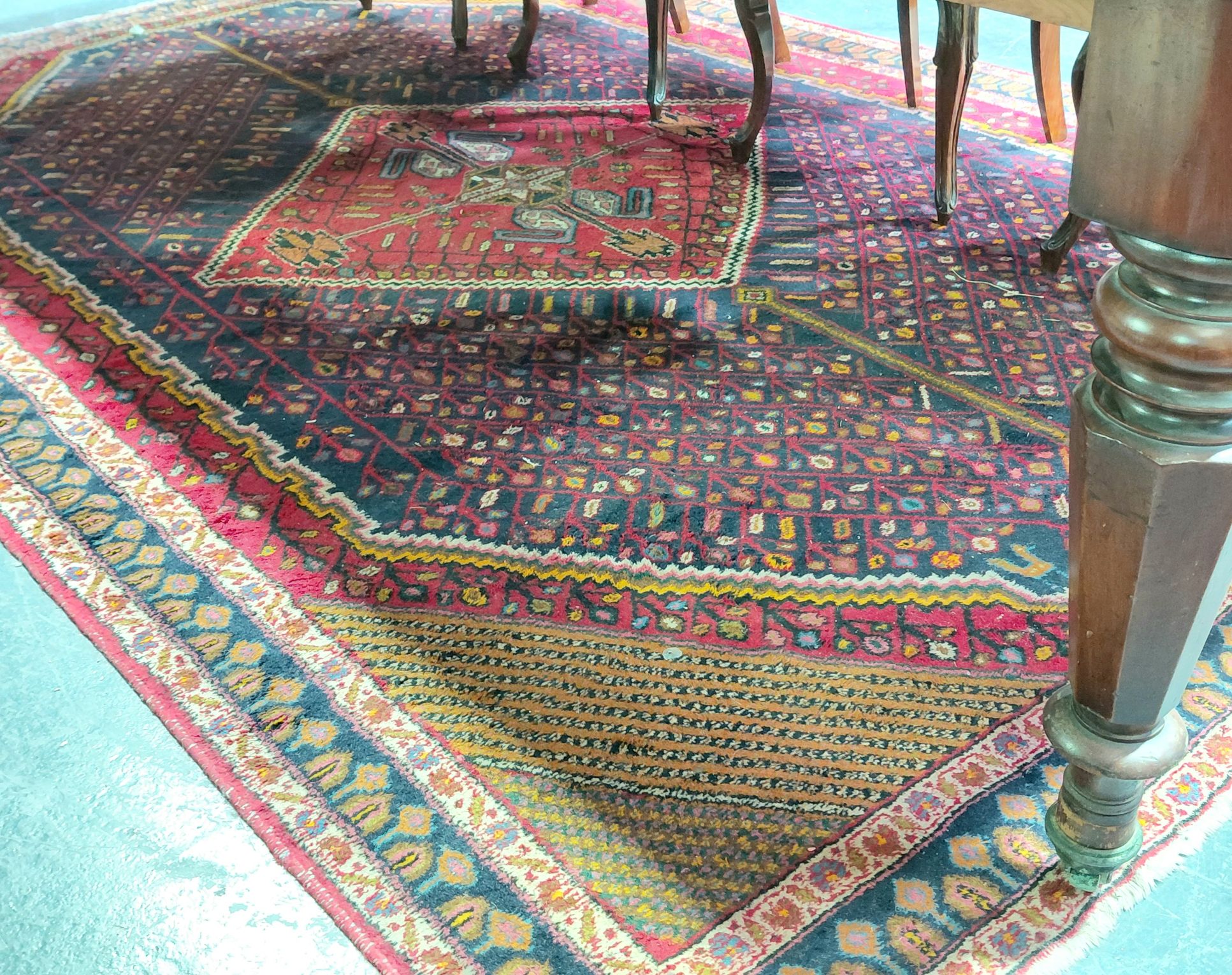 596 · PERSIAN SHAHRBABAK-AFSHAR RUG