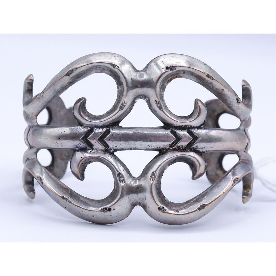 Old Pawn Navajo Cast Sterling Cuff Bracelet 2.5'' - 75 grams