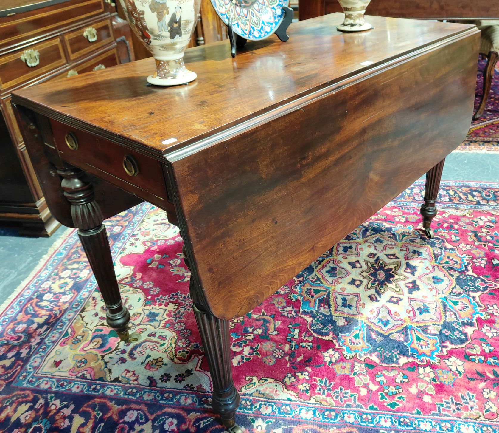 554 · GEORGIAN DROPSIDE TABLE