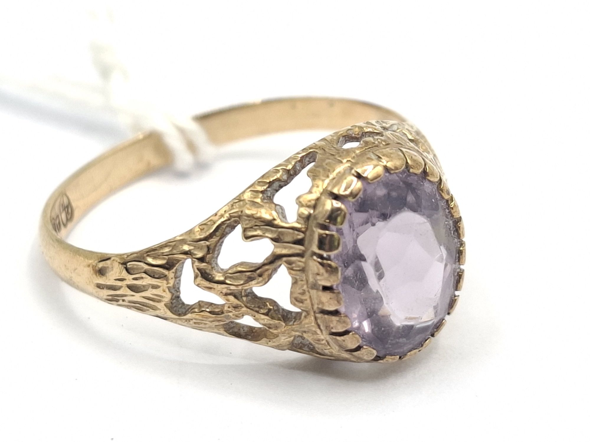 1029 · ANTIQUE 9CT AMETHYST DRESS RING