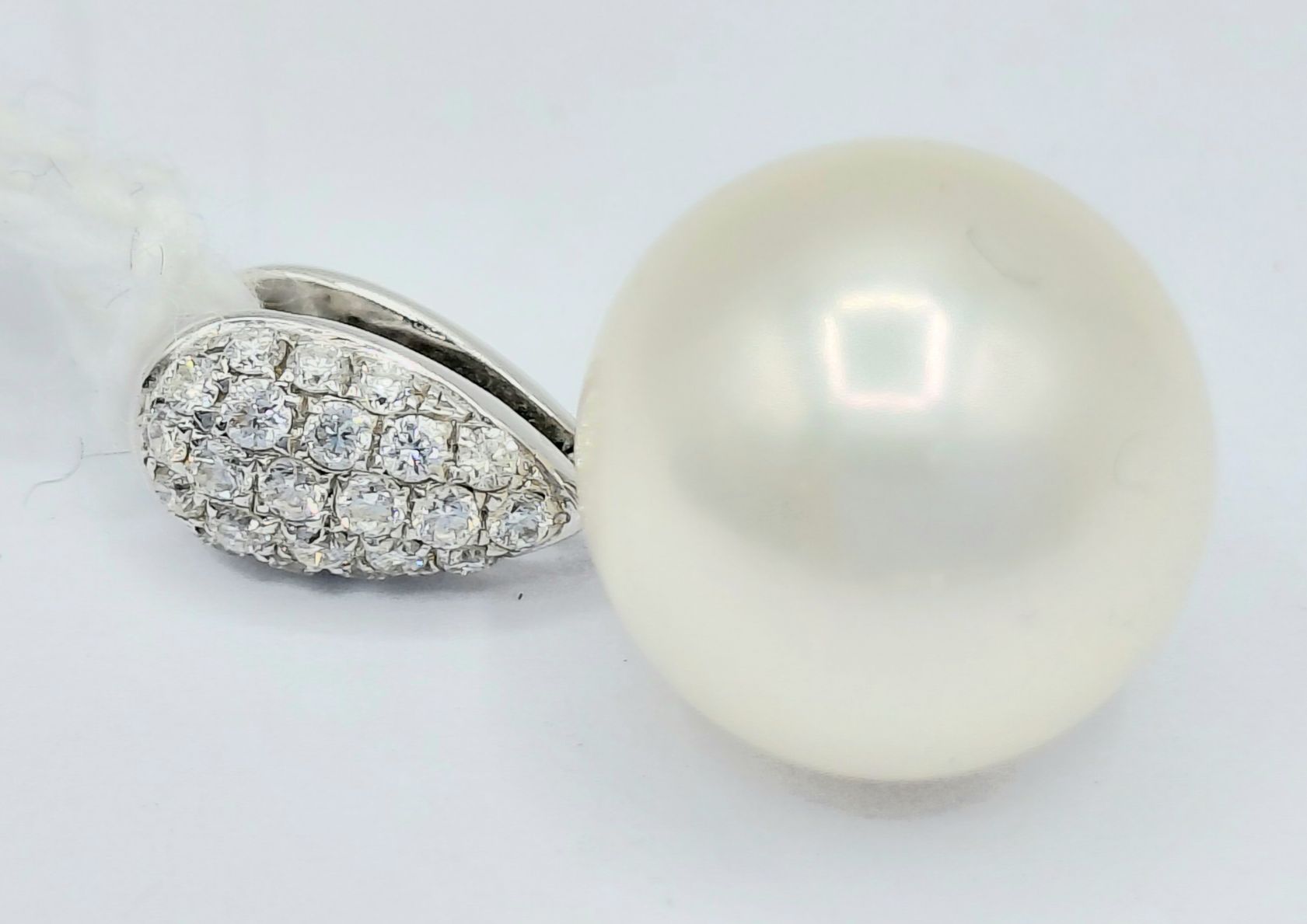 18ct Gold Pearl And Diamond Pendant