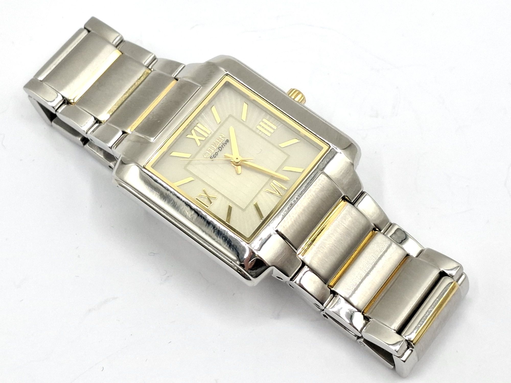CITIZEN ECO DRIVE UNISEX WRIST WATCH