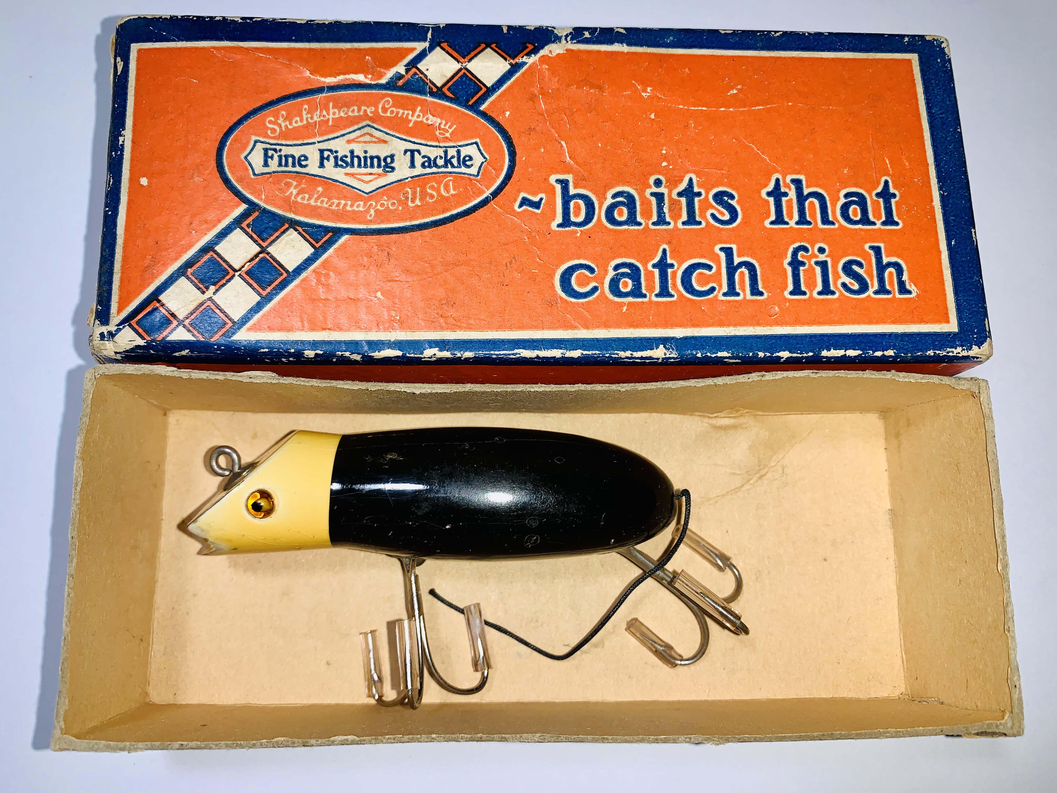 Nice Shakespeare 578 BW Swimming Mouse w Box
