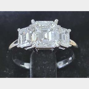 3.06CT DIAMOND RING TOTAL CARAT WEIGHT 3.06CTS NATURAL CERTIFIED DIAMONDS 3 CLAW SET IN A PLATINUM RING - 51610/18