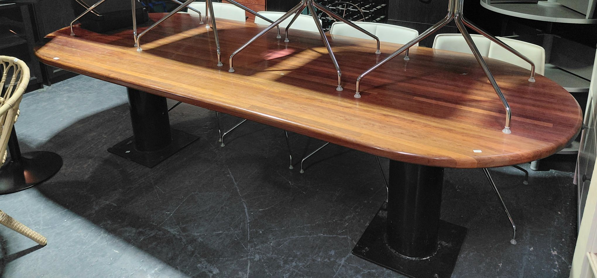 346 · BOARDROOM TABLE