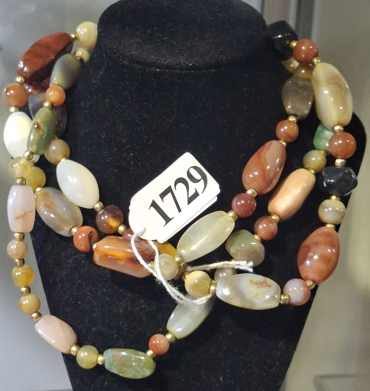 AGATE NECKLACE
