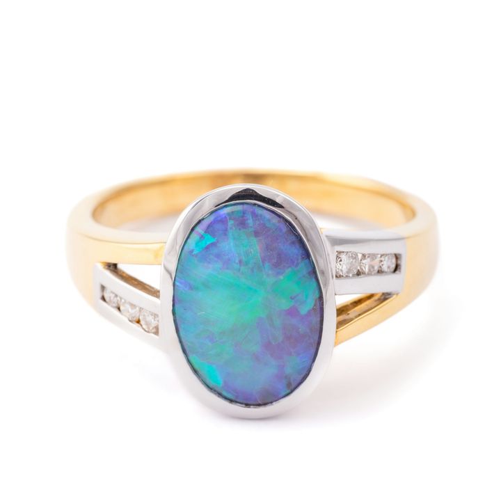 Opal & Diamond Ring 18ct Gold,