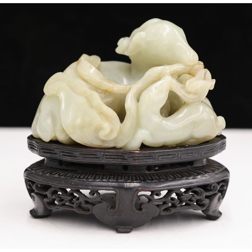 Chinese Jade Deer and Fawn Group on Stand