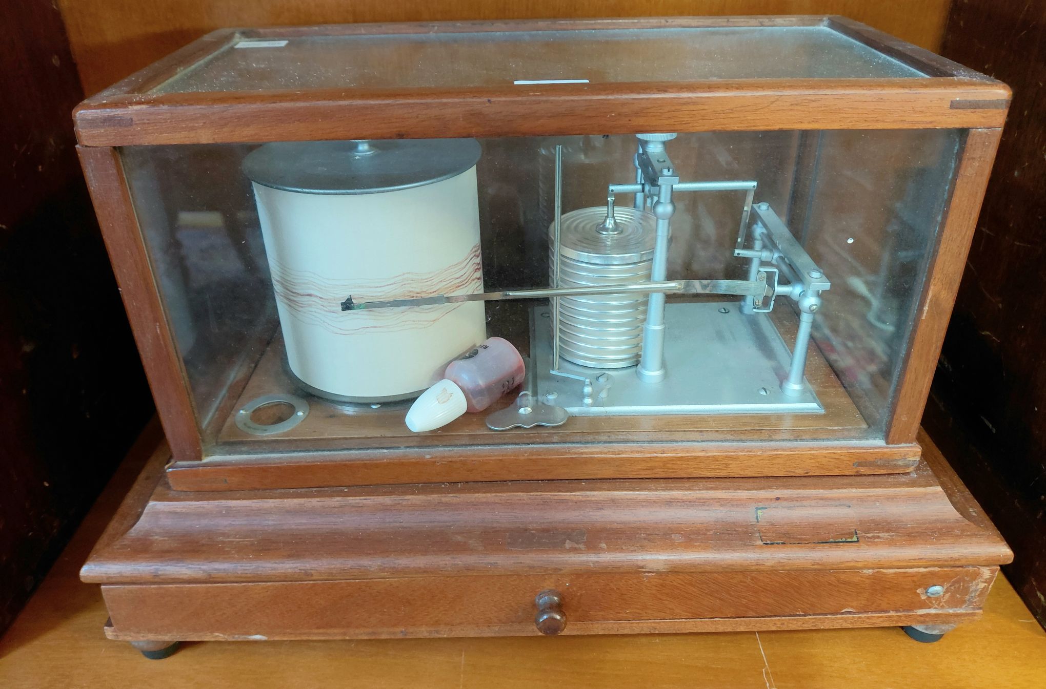 125 · ANTIQUE CASED BAROGRAPH
