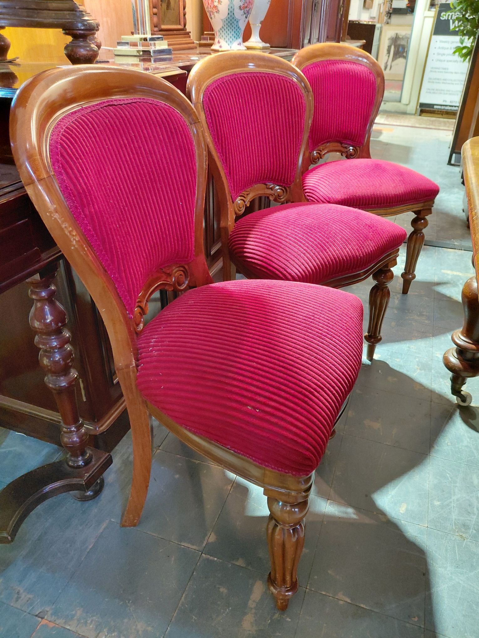 118 · FOUR MAHOGANY CHAIRS
