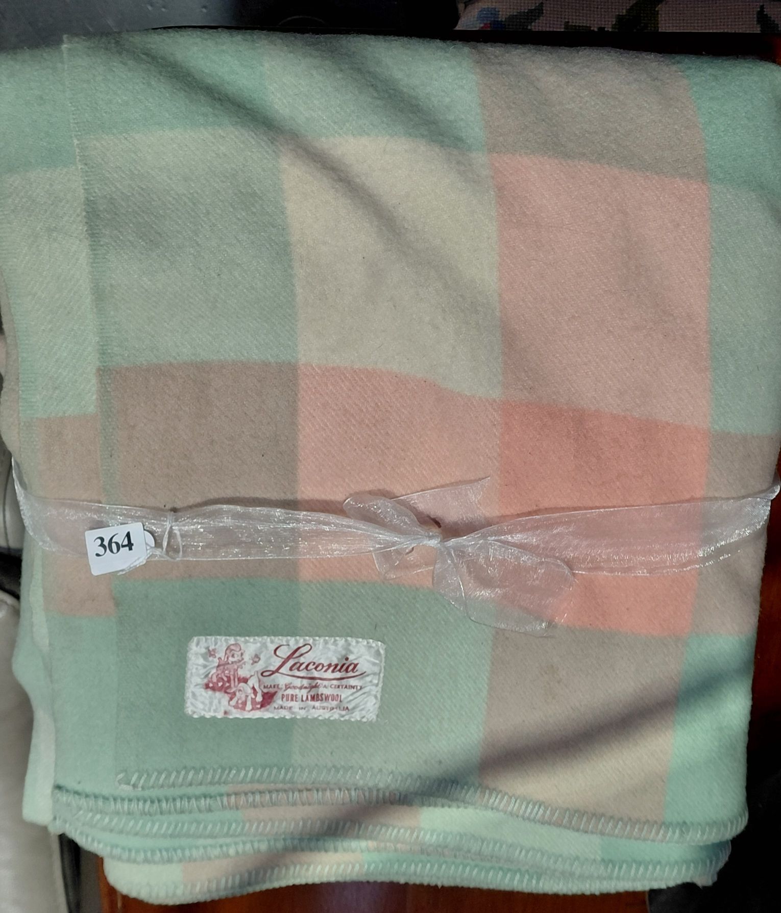 364 · LACONIA PURE WOOL DOUBLE BLANKET