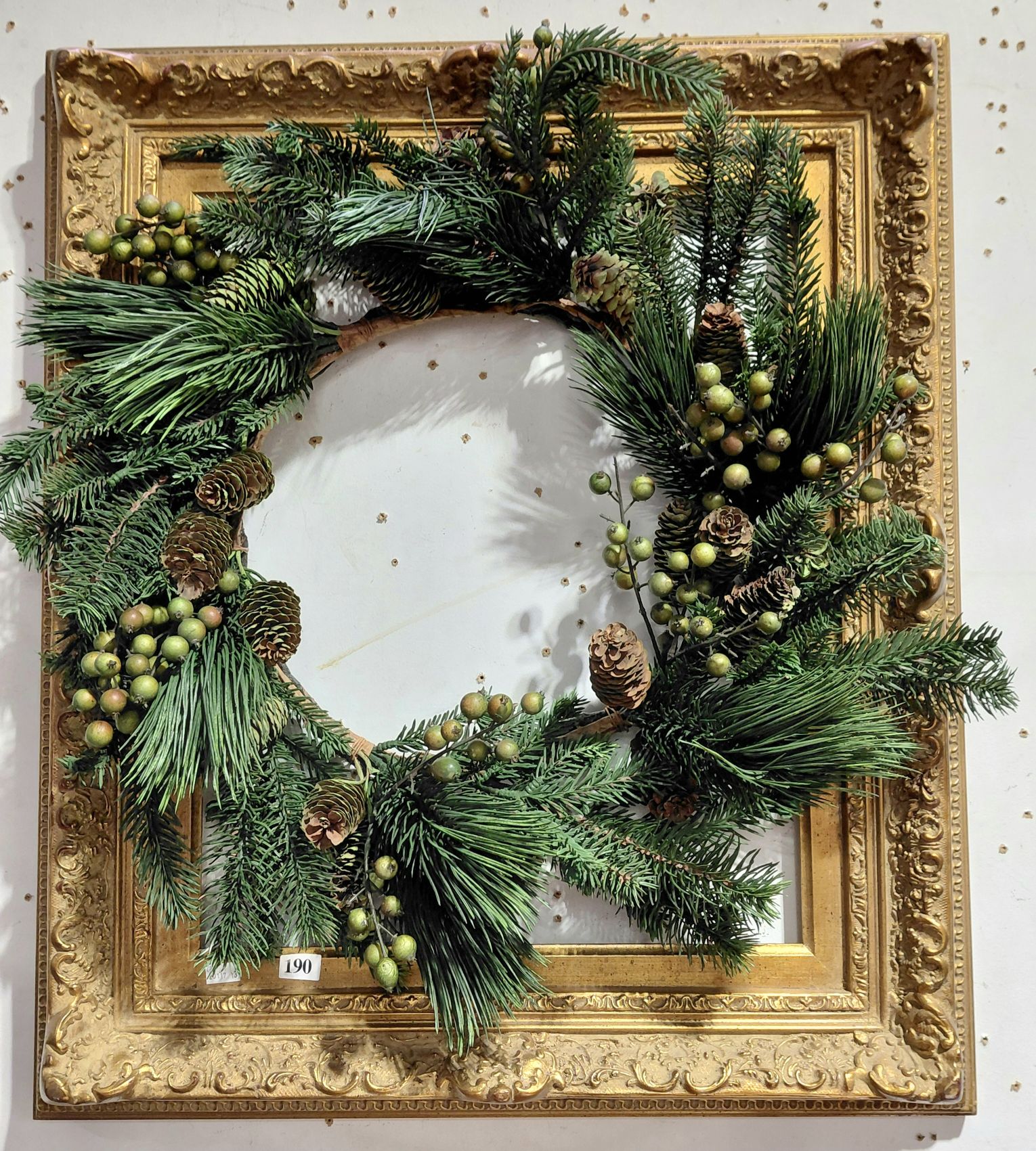190 · VINTAGE FRAME AND WREATH