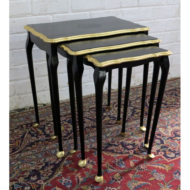 NEST OF 3 TABLES