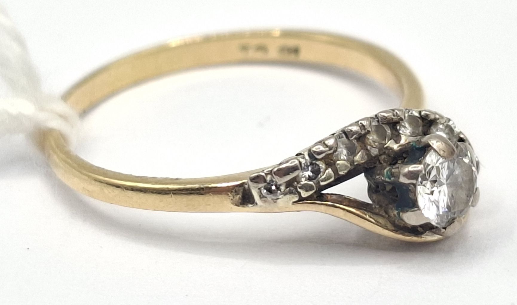 18ct Solitaire Diamond Ring