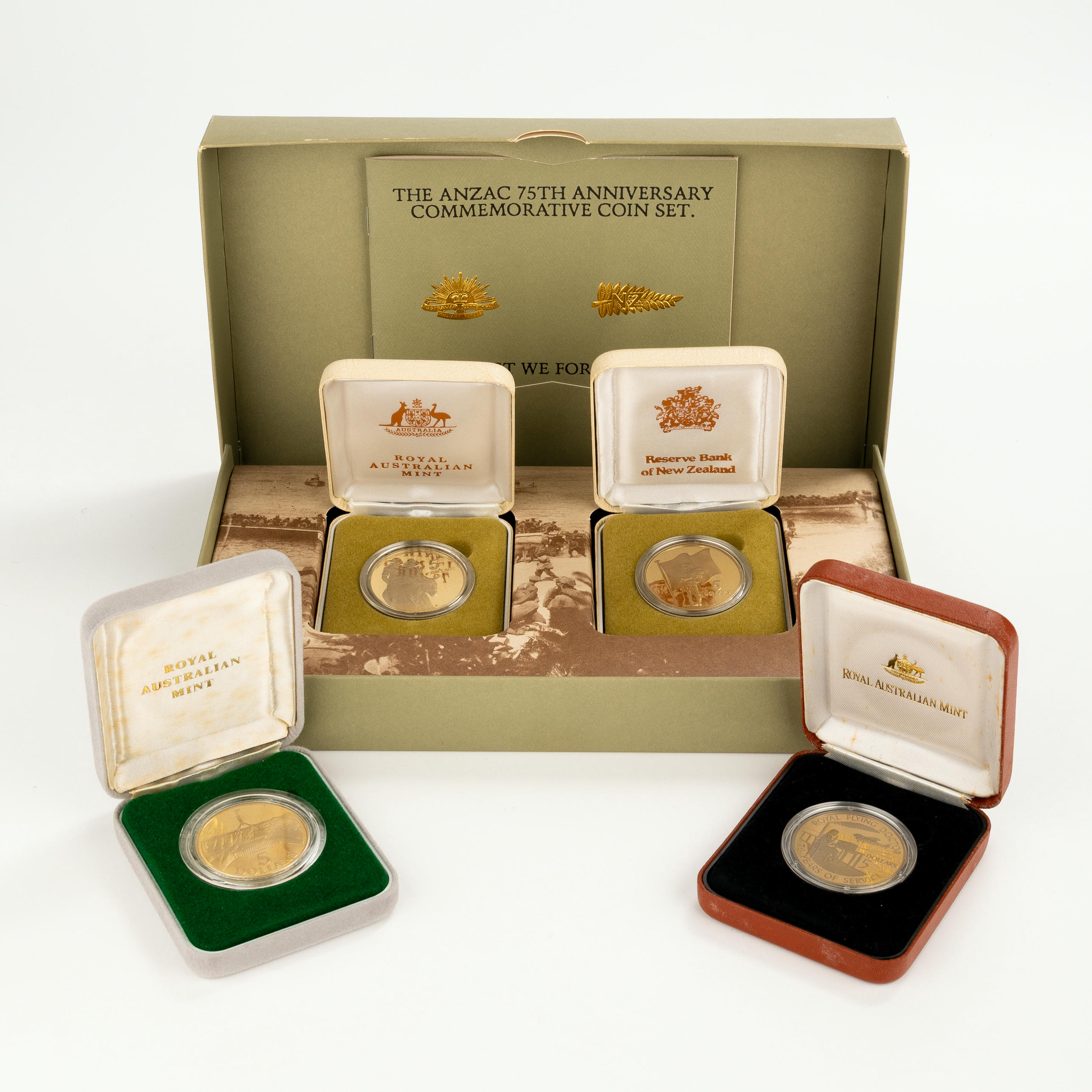 Elizabeth II, RAM - New Parliament House, 75TH ANZAC Anniversary & Royal Flying Doctor Service, Five Dollars, 1988 - 1998, FDC