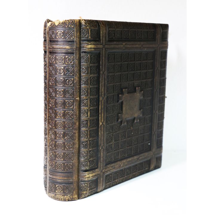 - VICTORIAN PHOTOGRAPH ALBUMS [2x]