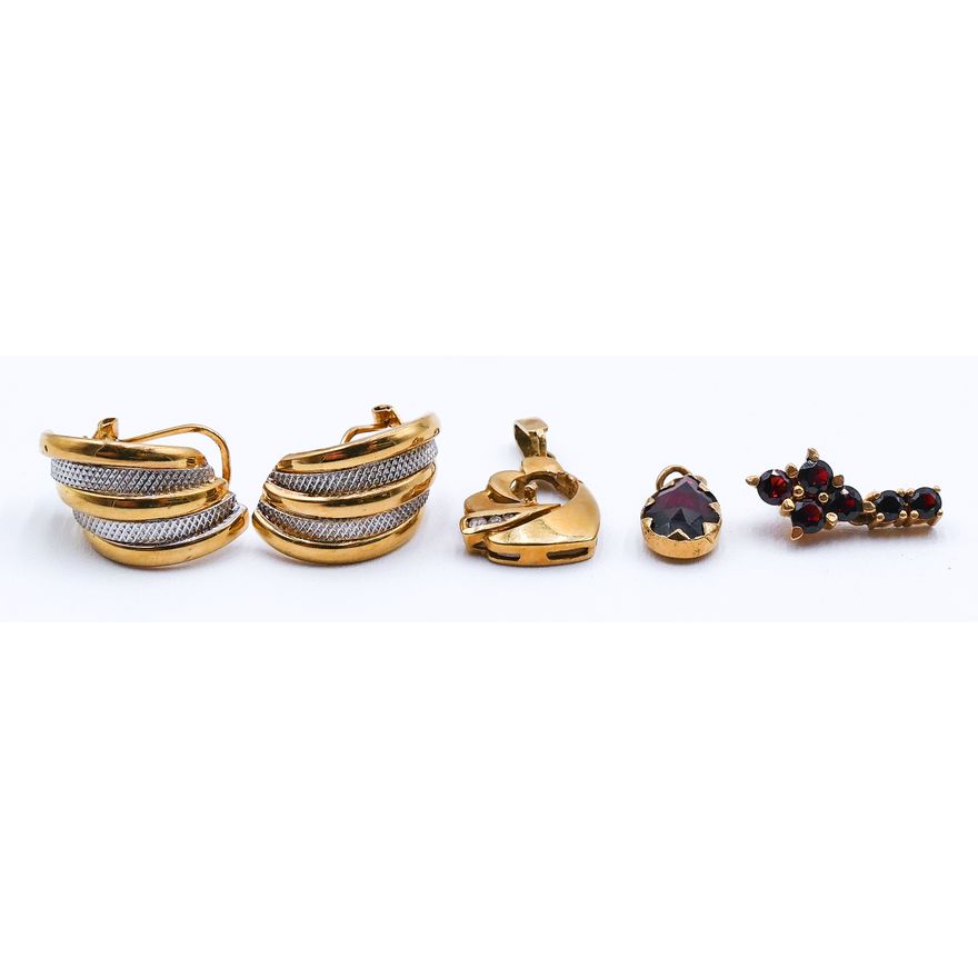 Box 18k Earrings & Stone Pendants - 9.1 Grams TW