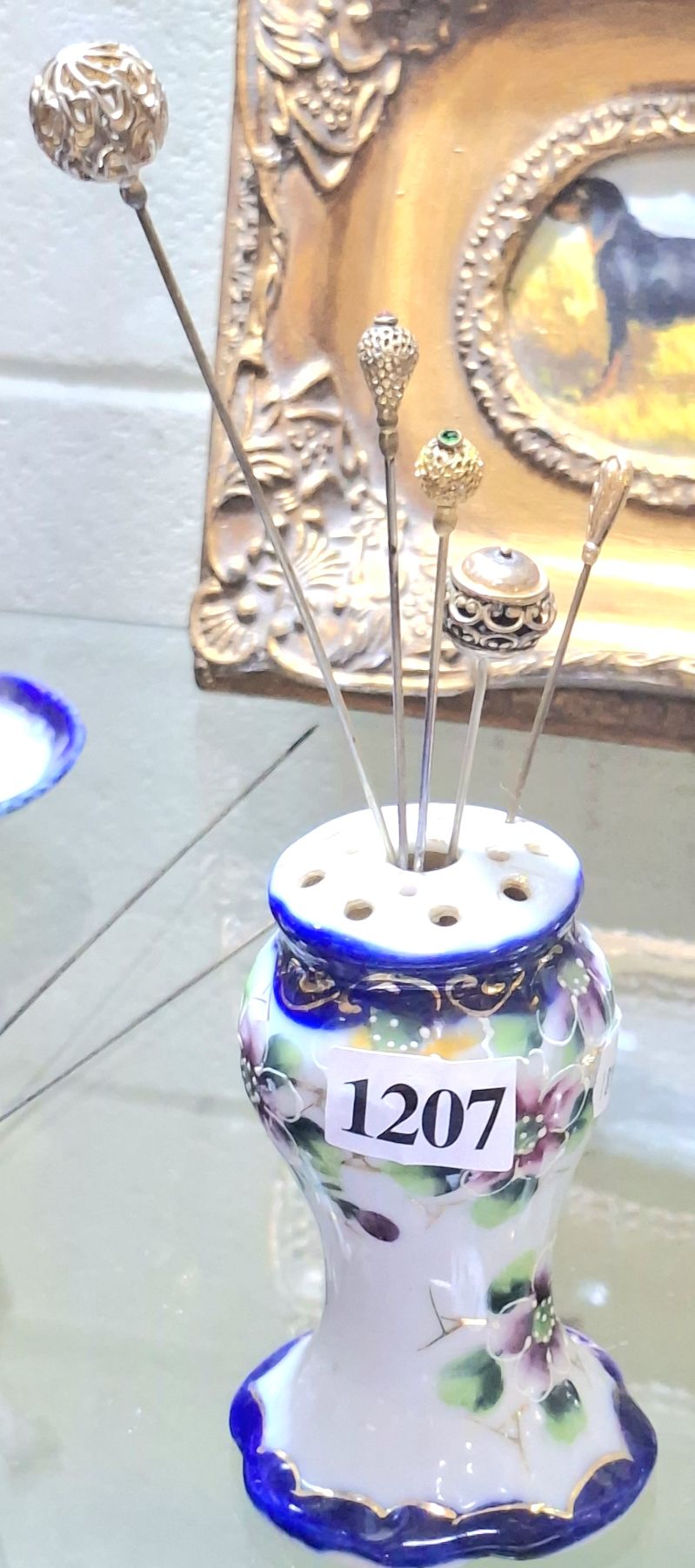 1207 · VINTAGE LADIES HAT PINS AND HOLDER