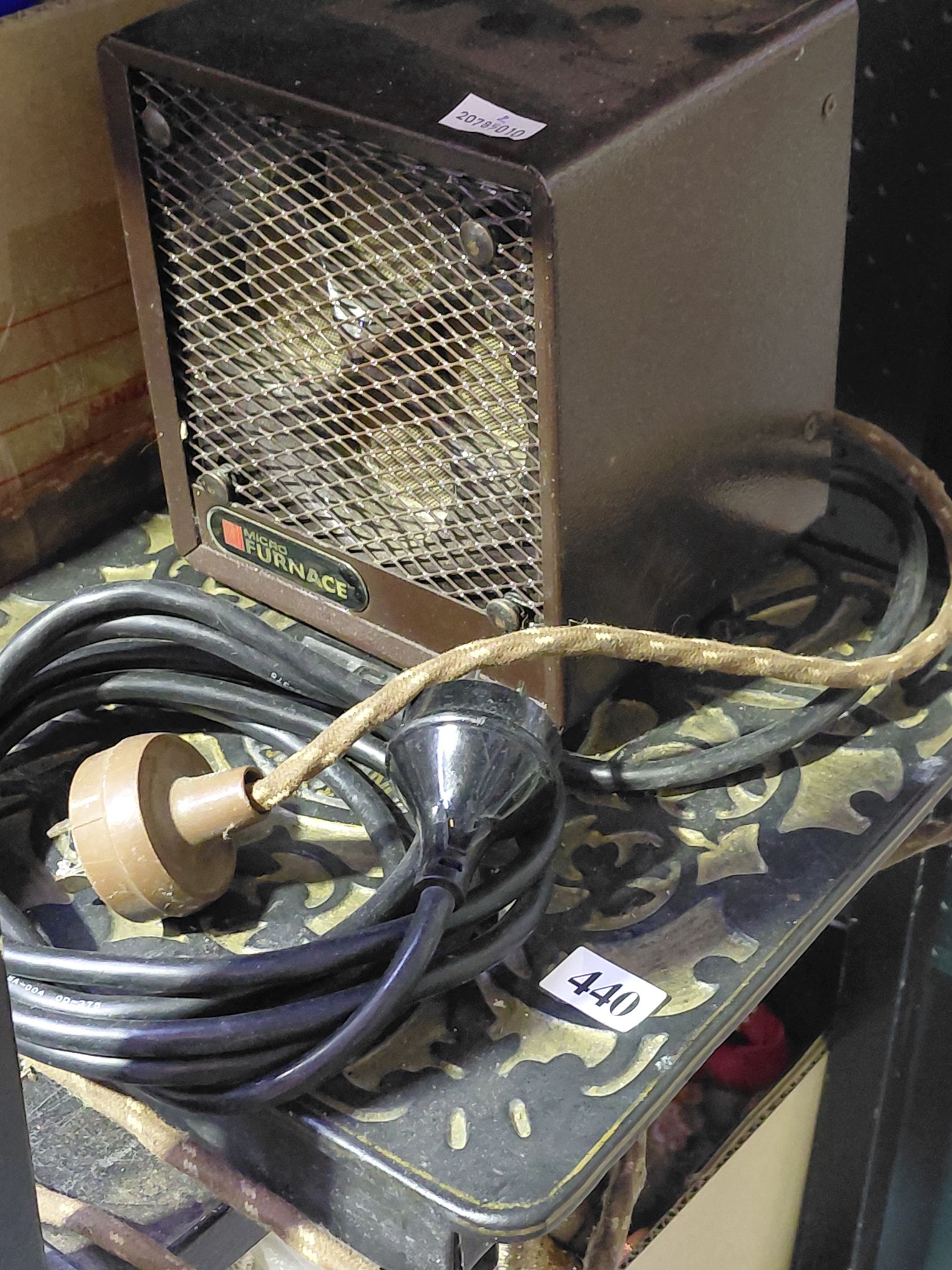 440 · PERSONAL ELECTRIC HEATERS