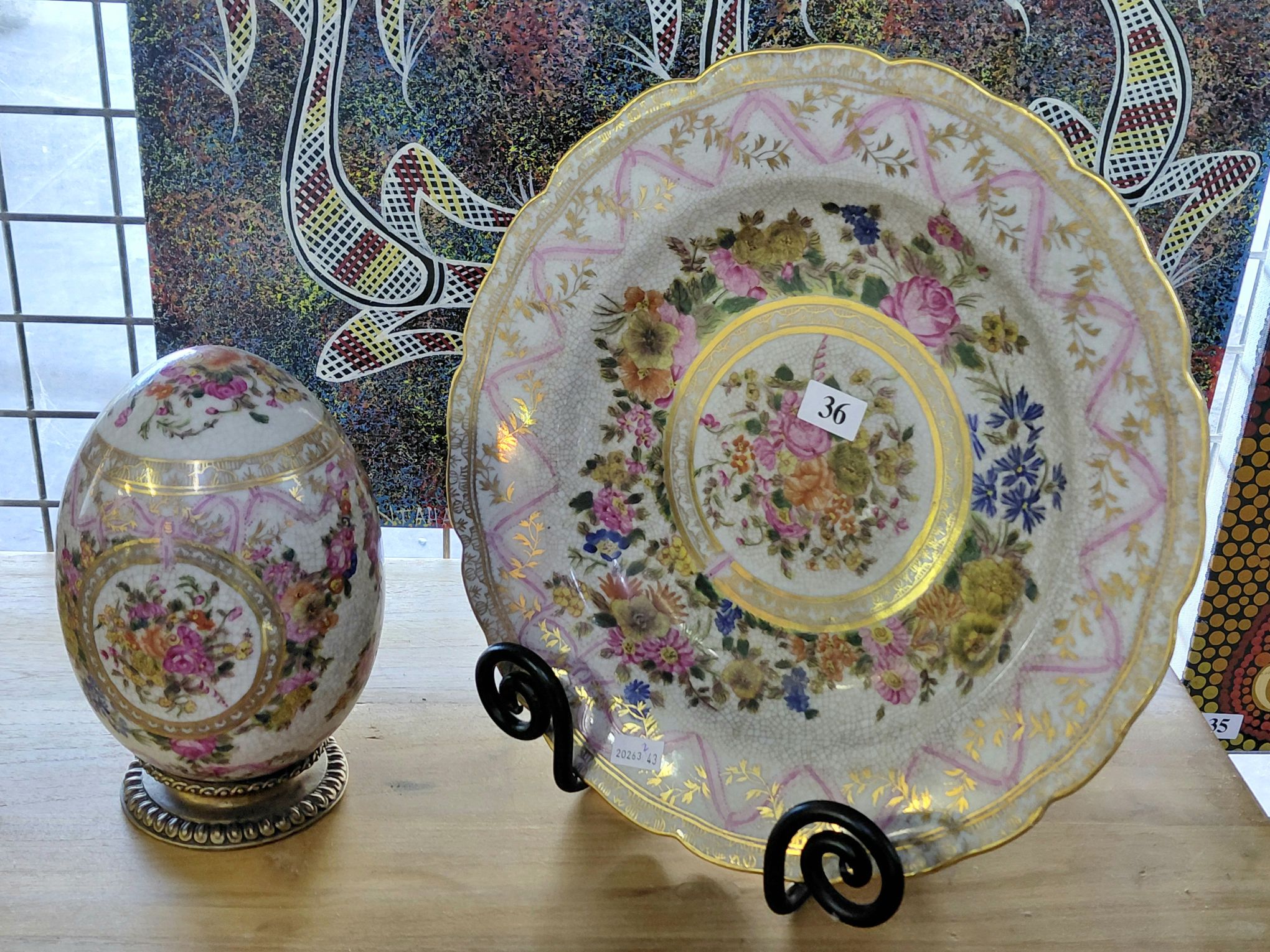 DECORATIVE PLATE AND EGG