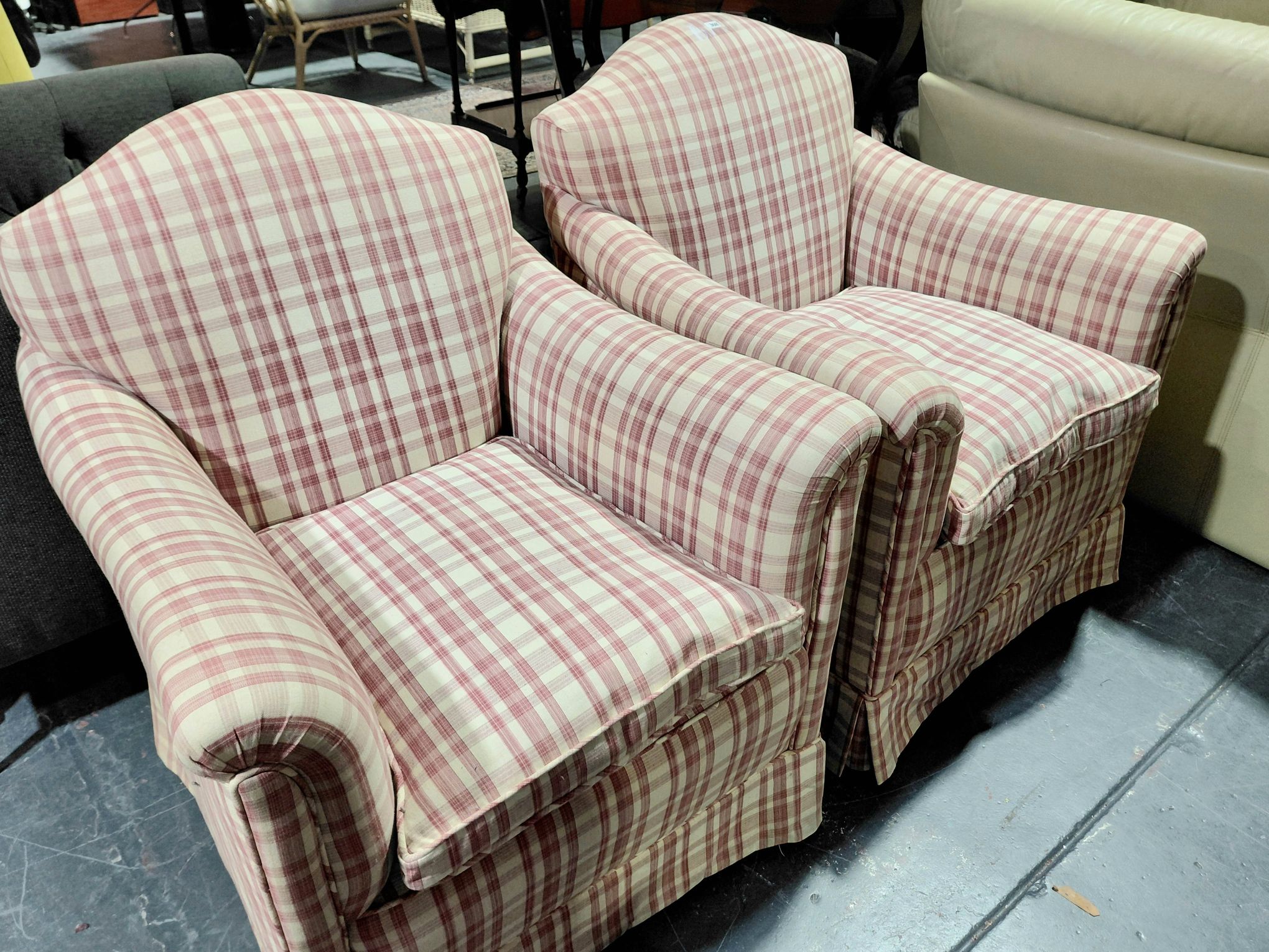 308 · PAIR OF ARMCHAIRS