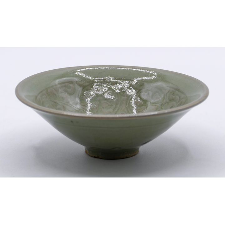 Chinese Longquan Carved Small Bowl 5''
