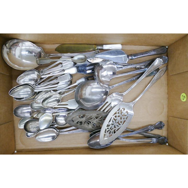 Box MISC Silverplate Flatware