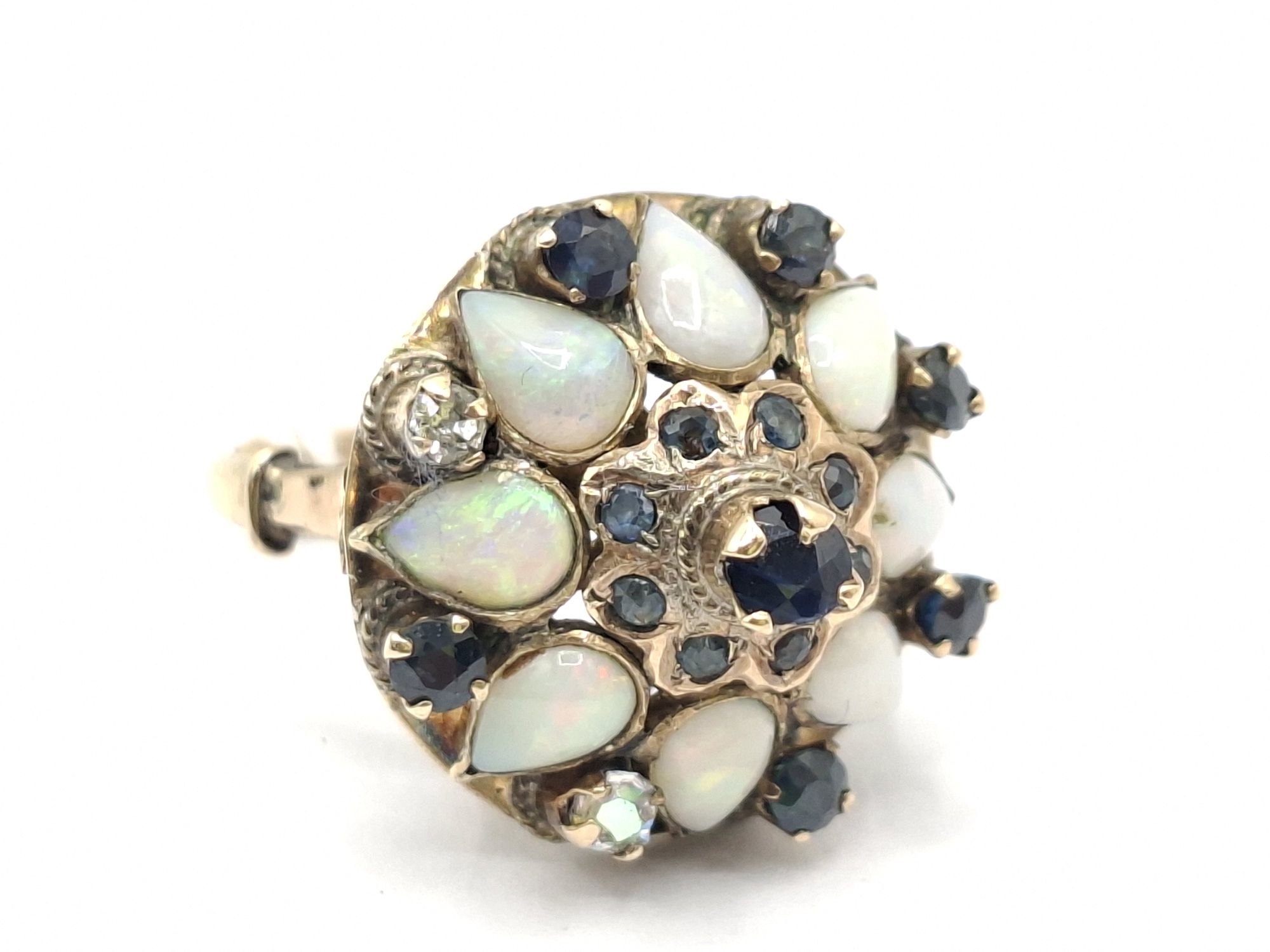 9ct Cocktail Ring