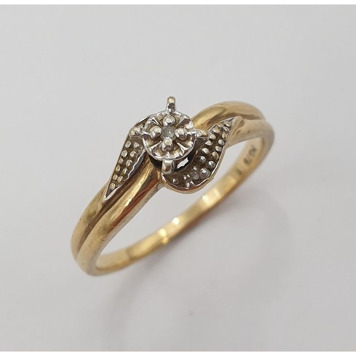 9ct Y/G & W/G Moissanite Ring