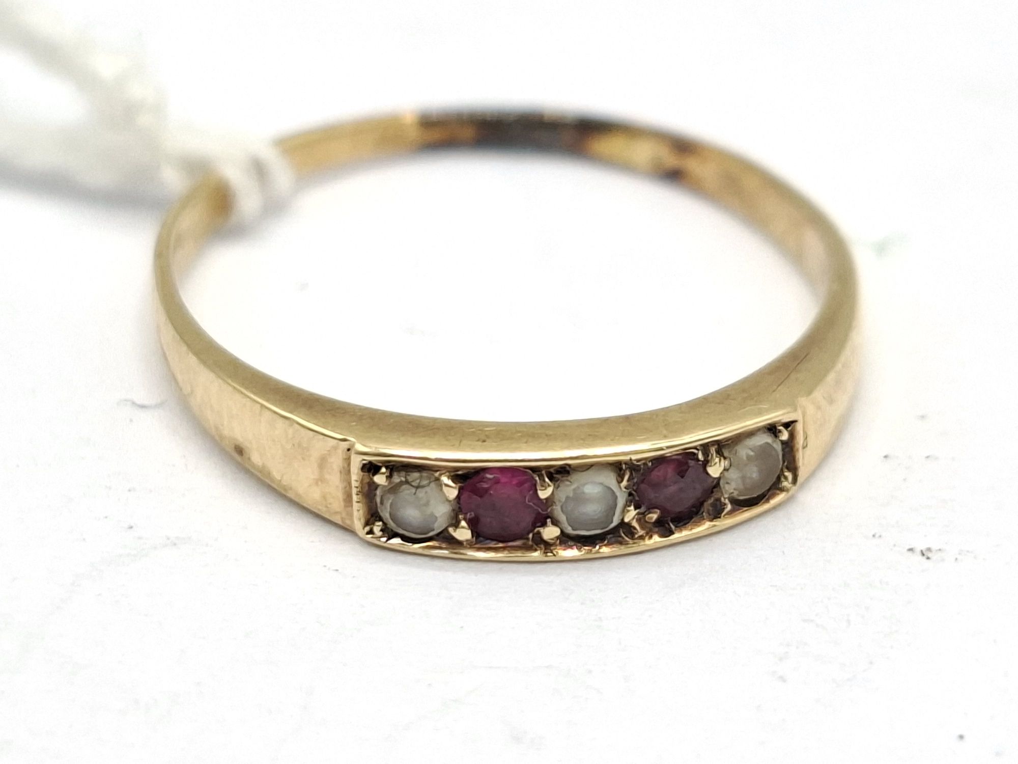 14ct Ruby And Pearl Row Ring