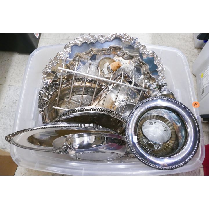 Tote Silverplated Salvers Etc