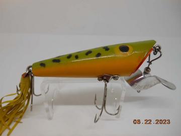 Sold at Auction: LUCKY STRIKE WALLEYE MINNOW