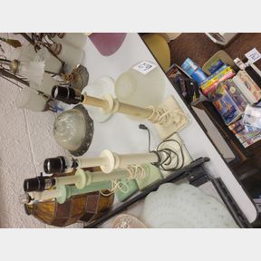 4 table lamp bases and assorted shades and light