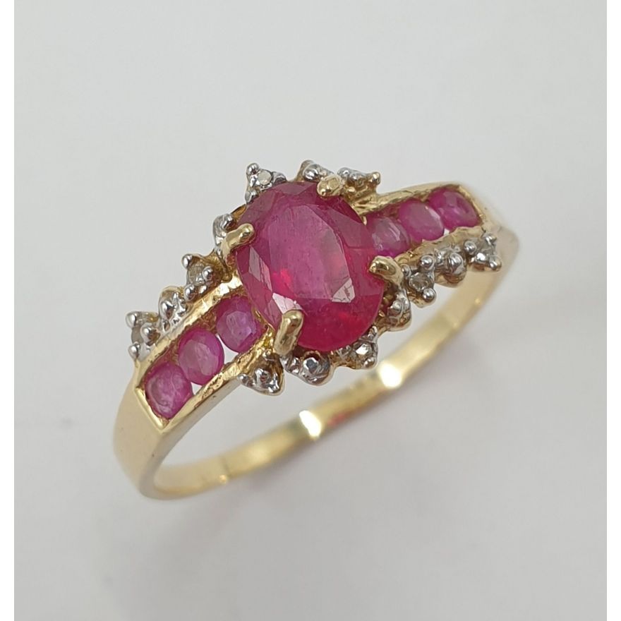 10ct Y/G Ruby & Diamond Ring