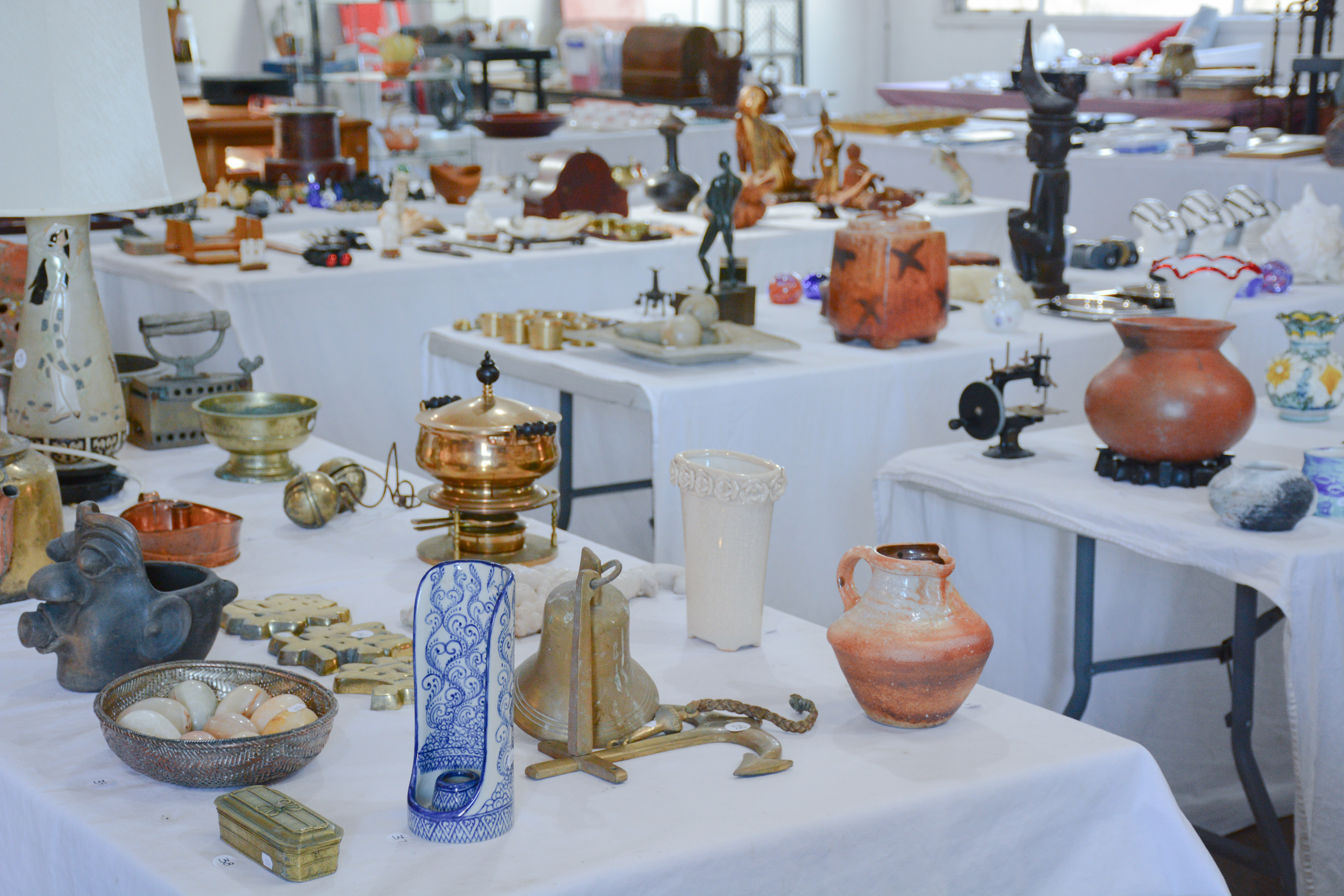 Estate and Jewellery Auction | Lipscombe Auction House Limited