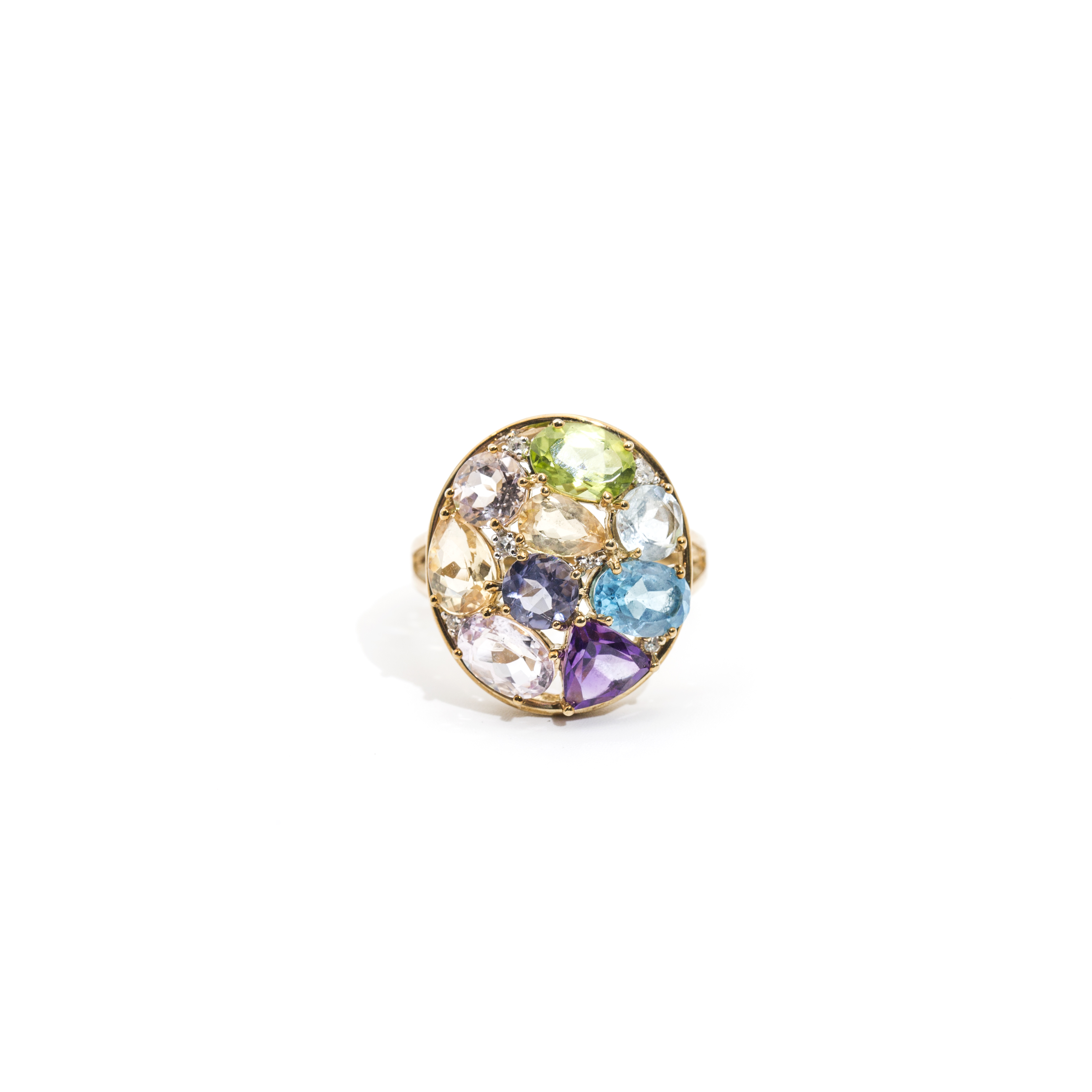 500. · 9ct Gold & Gemstone Ring 4.3g