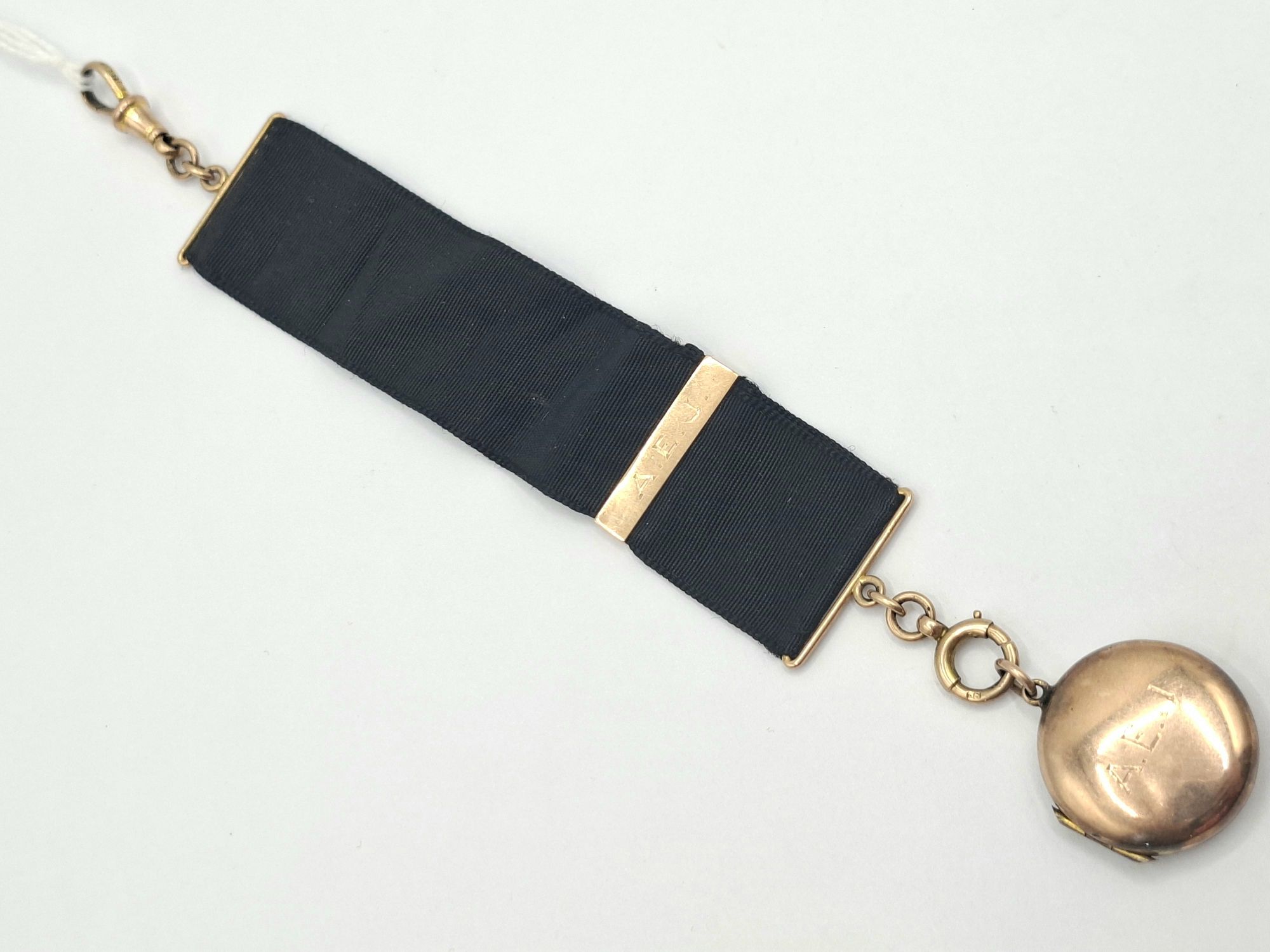 259 · EDWARDIAN POCKET WATCH SAVONETTE