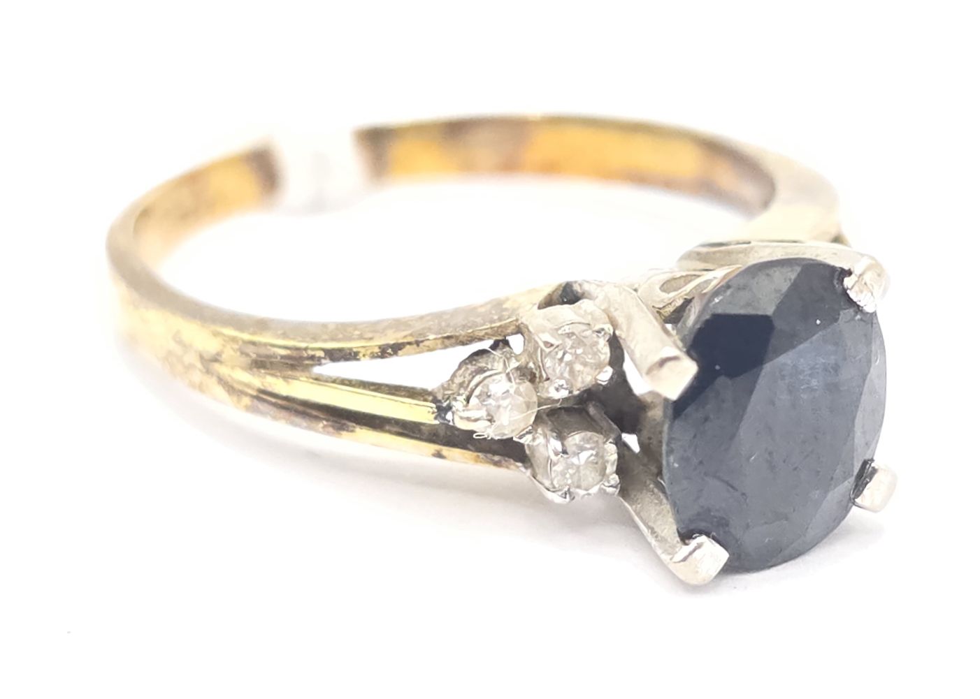 123 · 14CT SAPPHIRE AND DIAMOND DRESS RING