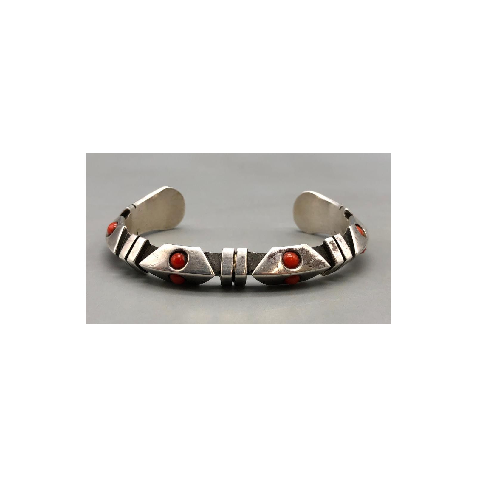 Unique Vintage Native American Navajo Coral Sterling Silver Bracelet Unique Vintage Native American Navajo Coral Sterling Silver Bracelet