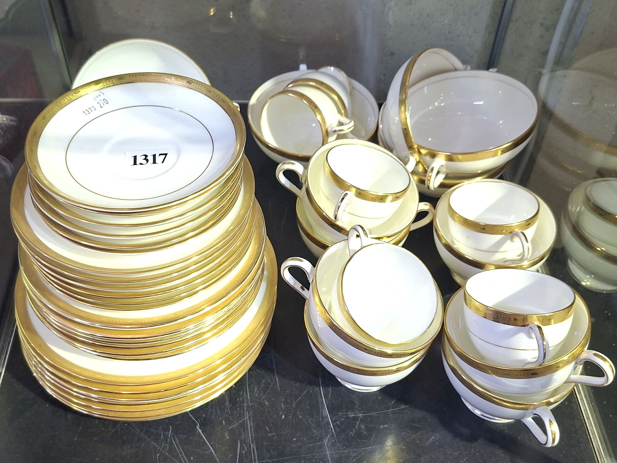 1317 · MINTON 'WINCHESTER' PATTERN PART TEA SERVICE