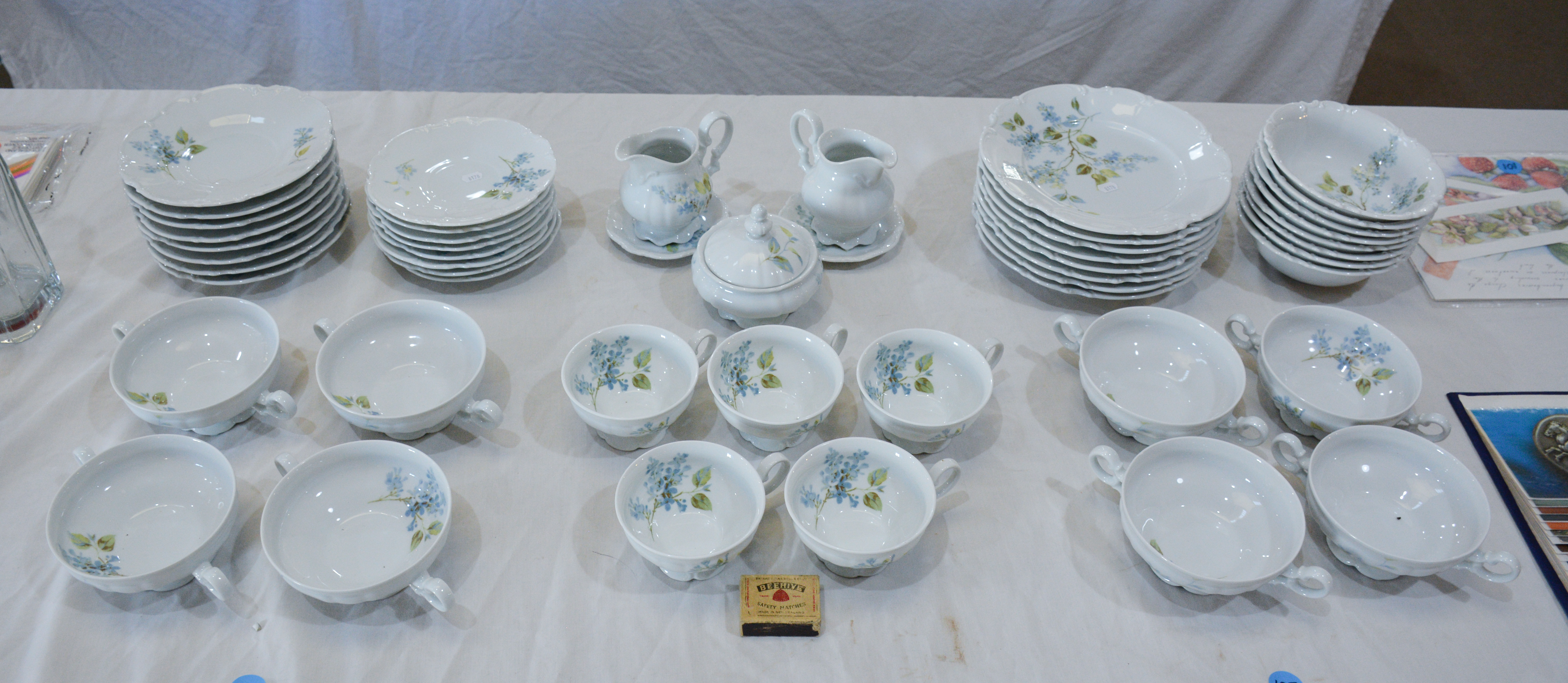 Hutschenreuther 50pc Dinner Set — sold at auction in New Zealand for $55