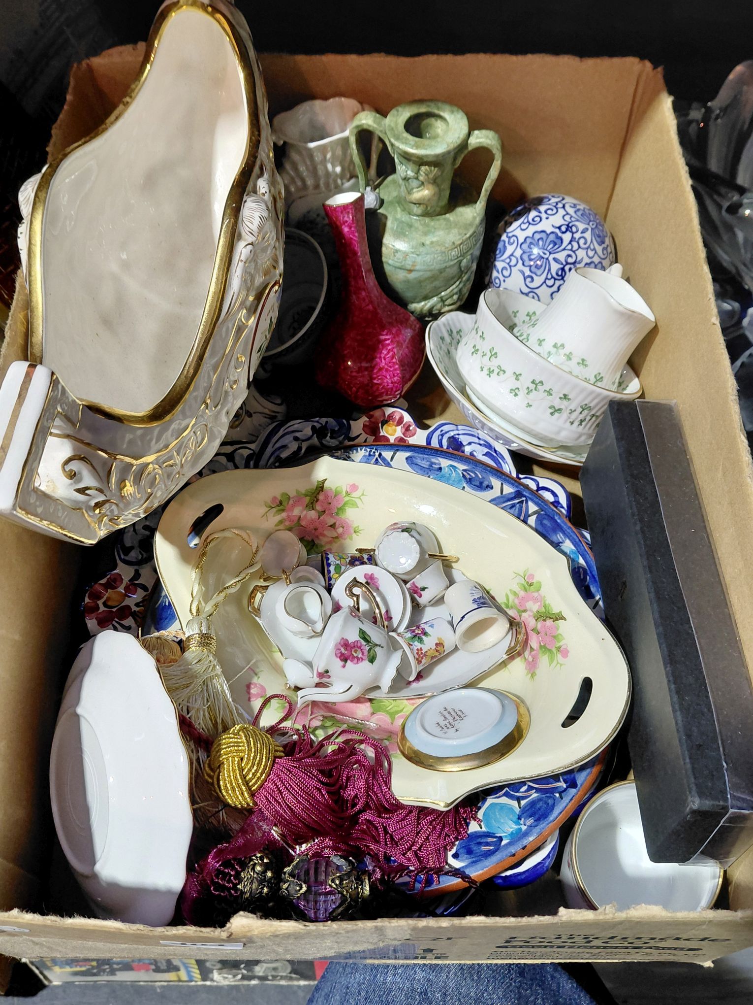 404 · BOX OF CERAMICS