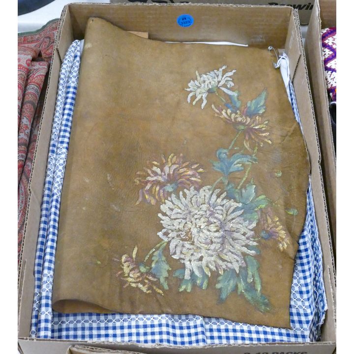 Box Old Linens & Painted Leather