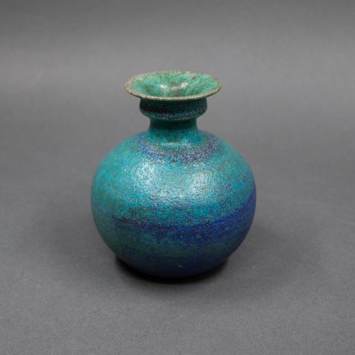 Graeme Storm - Small ovoid vase